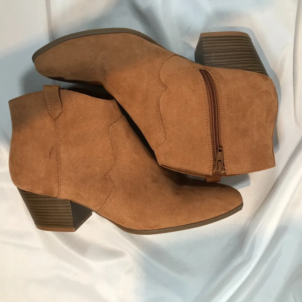 Old Navy Womens Cognac Faux Suede Pointed Toe‎ Block Heel Ankle Boots Size 10